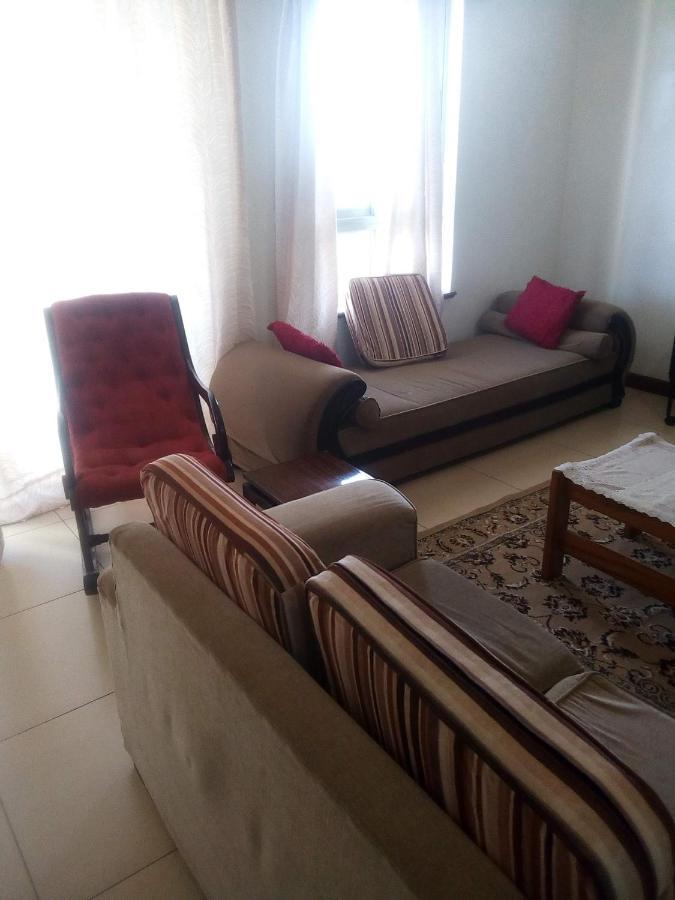 Shanzu Beach Apartment With Stunning Ocean View Mwakirunge エクステリア 写真